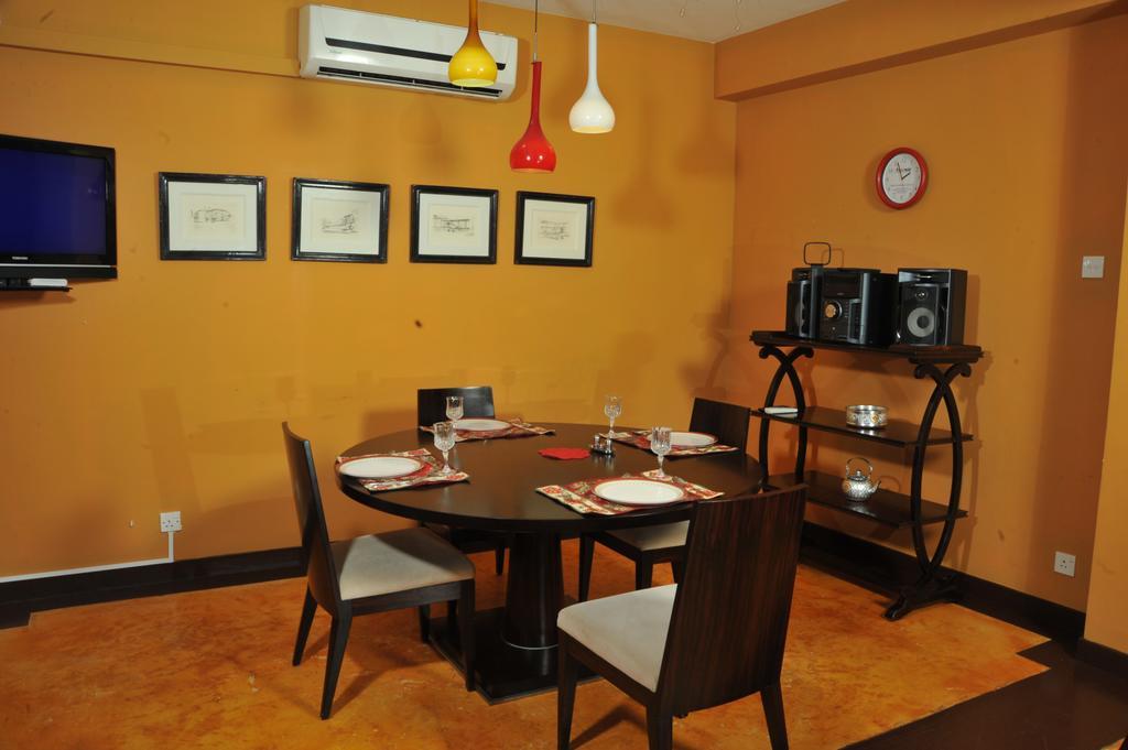 Prestige Court Residencies Hotel Dehiwala-Mount Lavinia Buitenkant foto