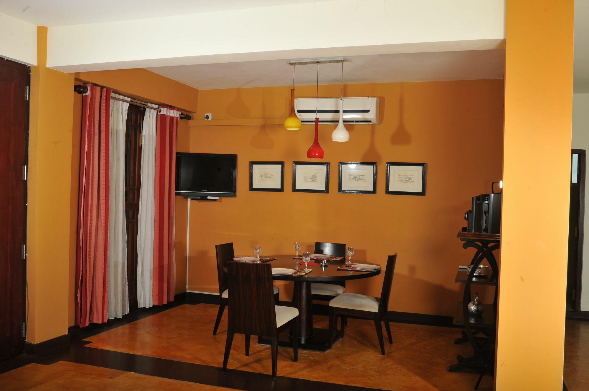 Prestige Court Residencies Hotel Dehiwala-Mount Lavinia Buitenkant foto