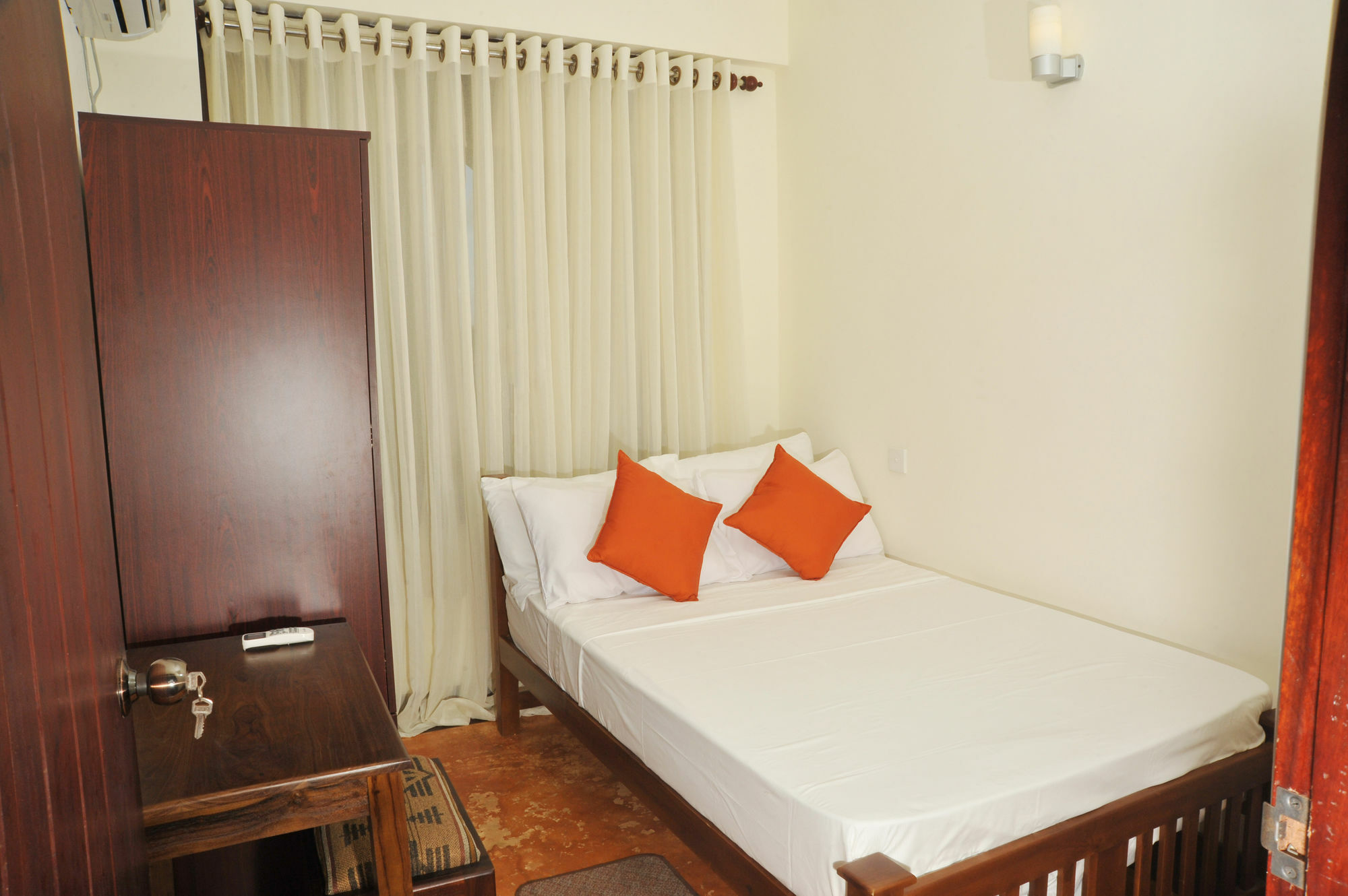 Prestige Court Residencies Hotel Dehiwala-Mount Lavinia Buitenkant foto